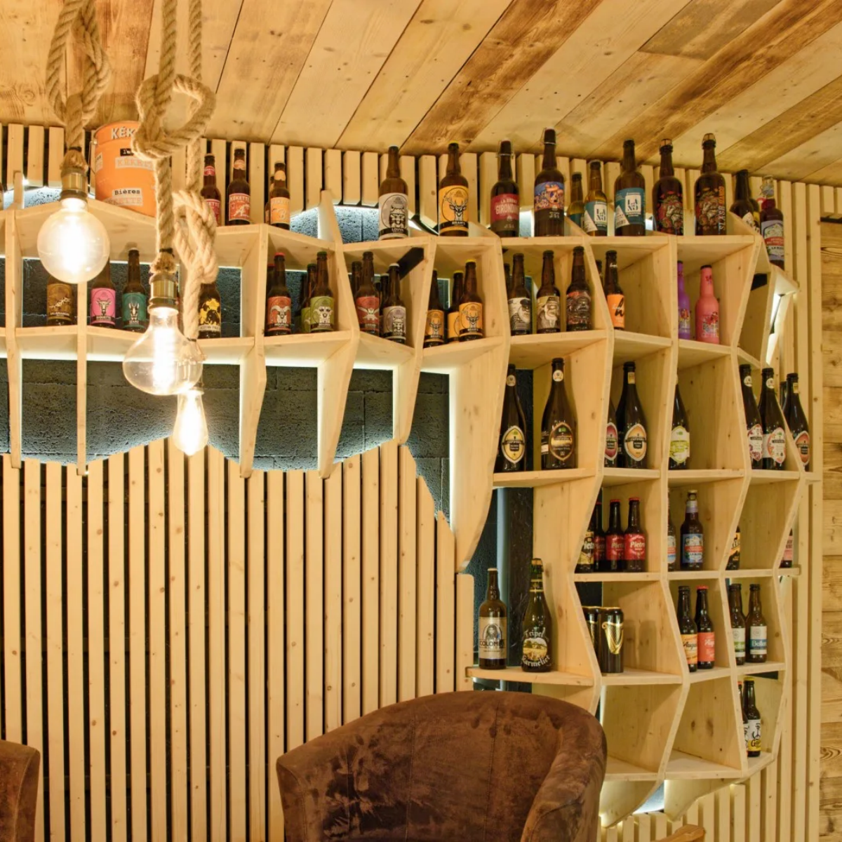 Amenagement cave a bieres sur mesure by Penaud Agencement Marmande (47)