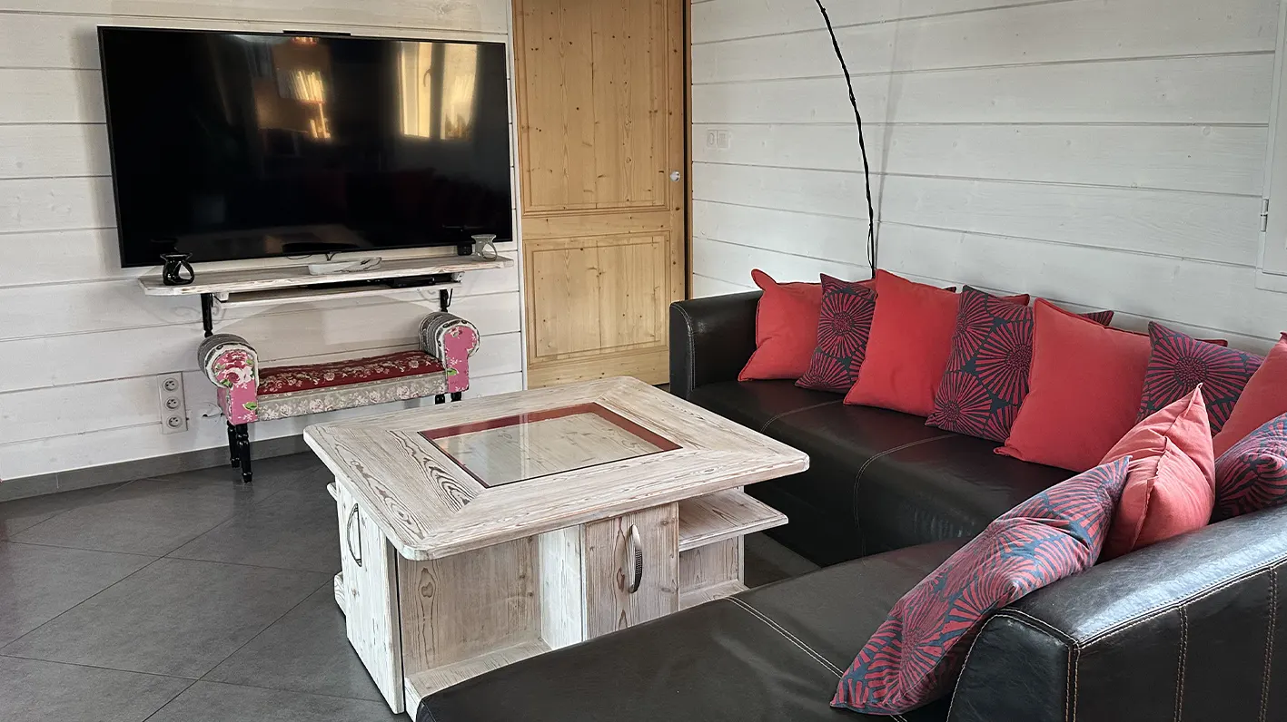 julien penaud createur concepteur desginer table basse et meuble tv sur mesure a marmande 47 bordeaux 33 landes 40 tarn et garonne 82 dordogne 24